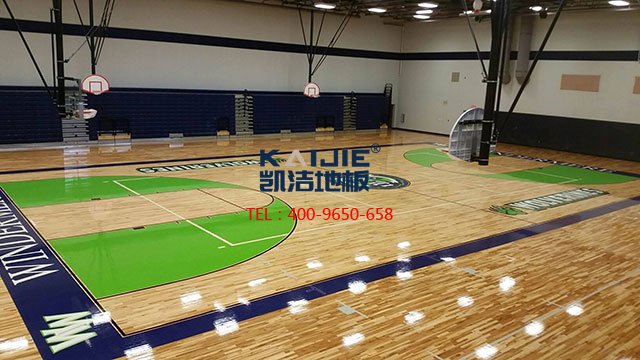 籃球場(chǎng)運(yùn)動(dòng)木地板養(yǎng)護(hù)過(guò)程中不可觸碰的禁忌——?jiǎng)P潔地板