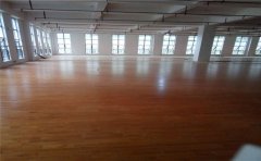 修建一個(gè)室內(nèi)籃球場(chǎng)木地板大約多少錢(qián)-凱潔地板